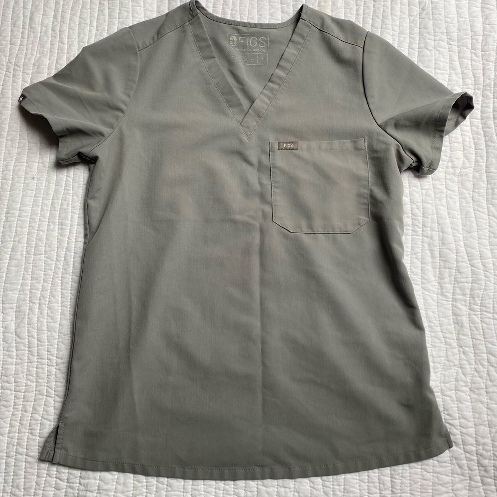 Figs Caterina Limited Addition Cement Gray scrub top.